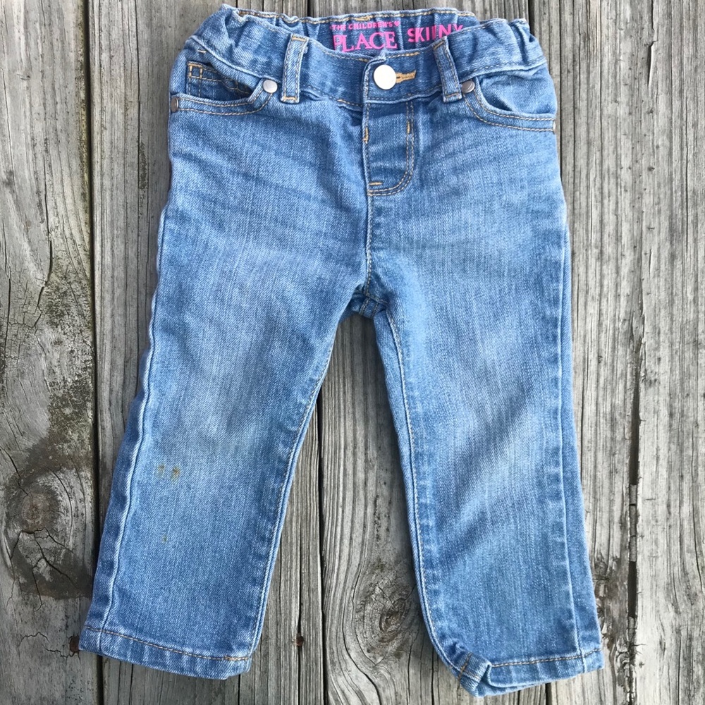 Children’s place jeans 👖 18-24M